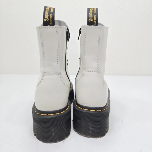 Dr. Martens Jadon Women Size 7 White Smooth Leather Platform Boots - Picture 4 of 11